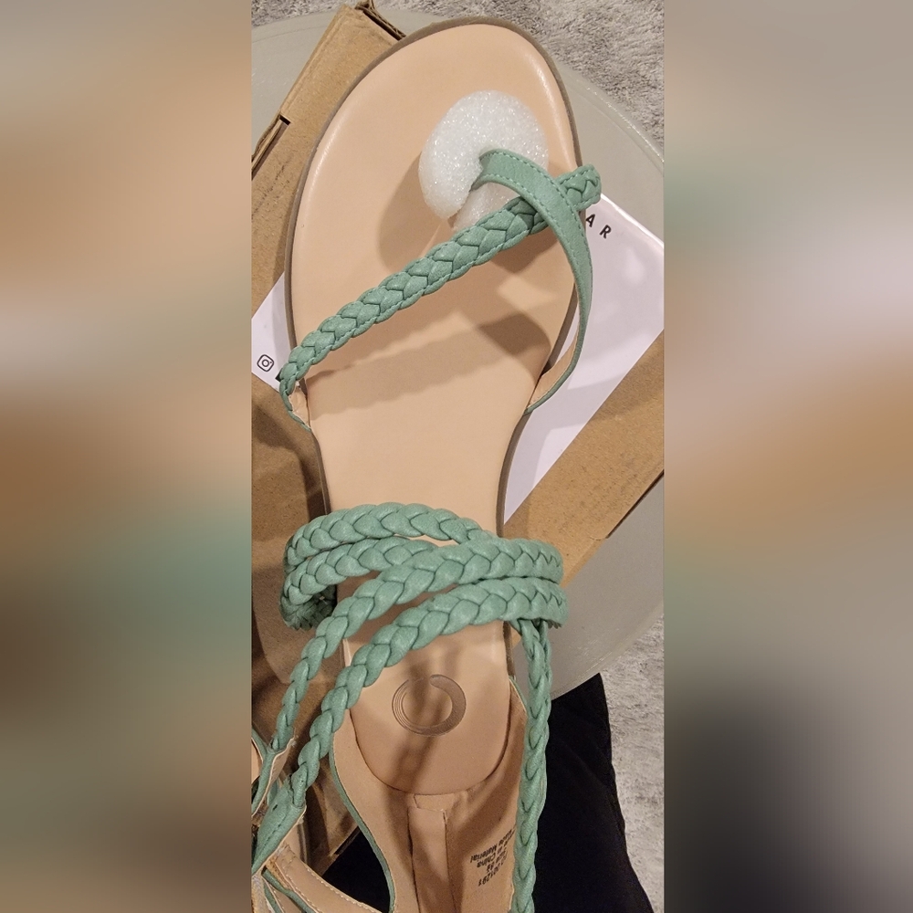 Brand New Women's Journee Sandals 8.5 - Picture 3 of 6